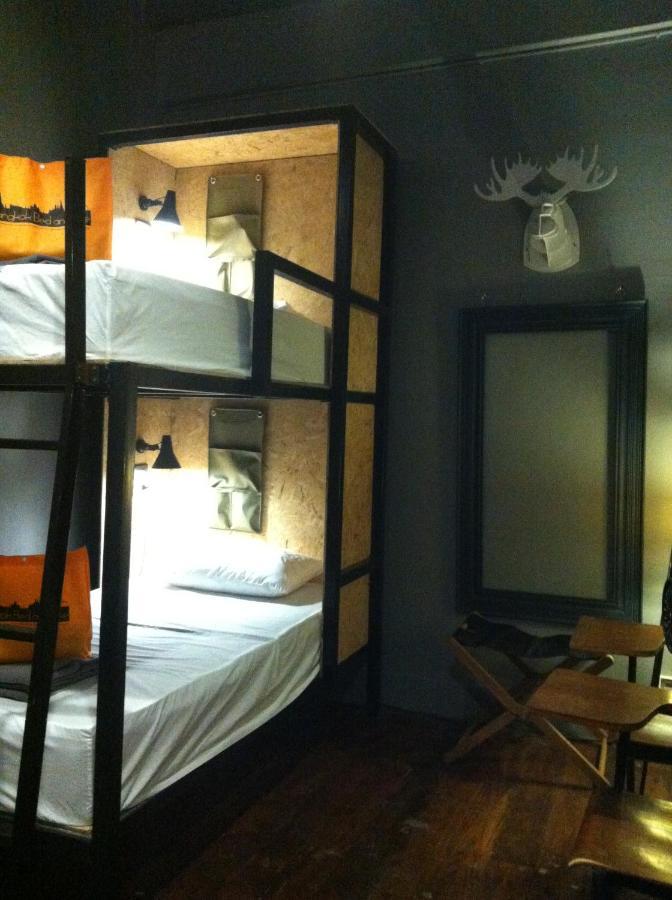 Хостел Bangkok Bed And Bike Экстерьер фото