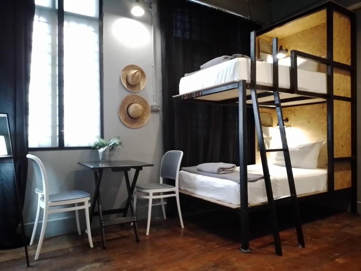 Хостел Bangkok Bed And Bike Экстерьер фото