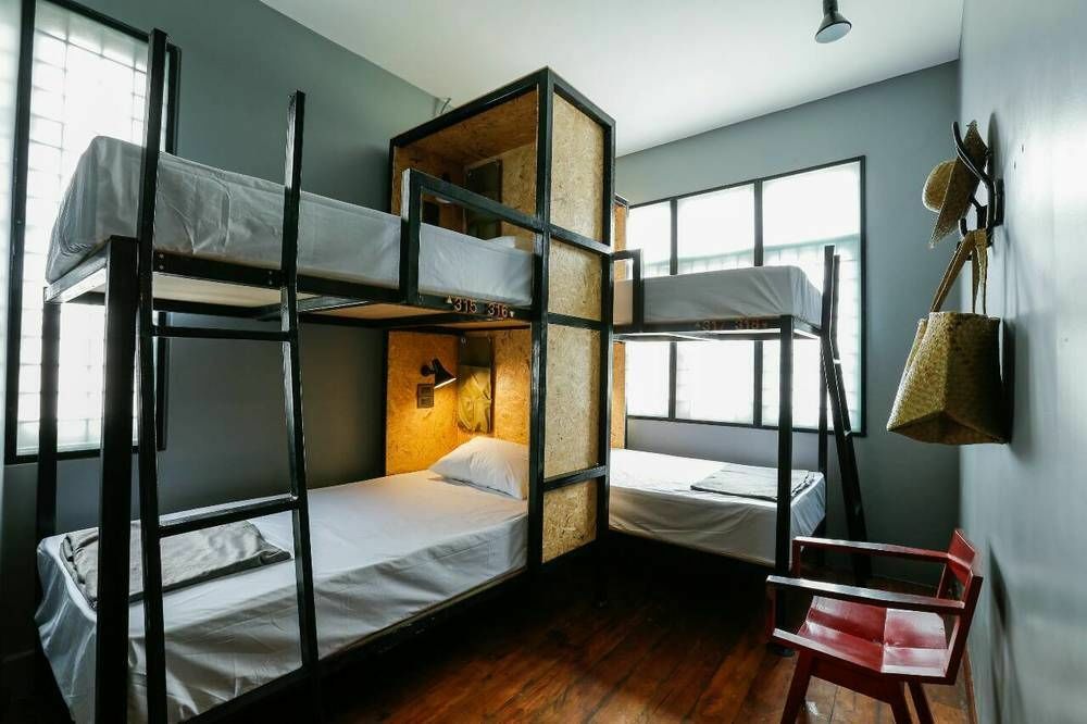 Хостел Bangkok Bed And Bike Экстерьер фото